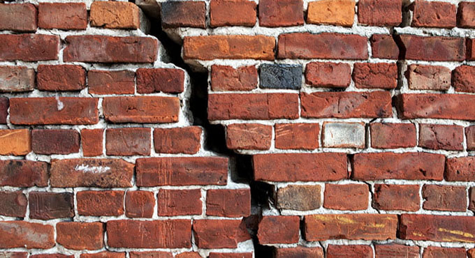 How to Repair Damaged Brick Walls