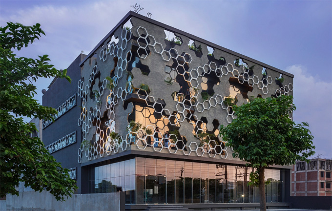 How to Design a Commercial Building