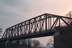 Truss bridge